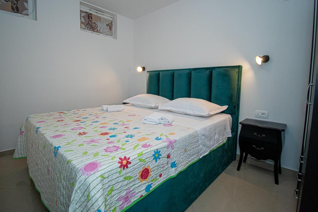 Beachfront Apartments Gabine Kaštela Εξωτερικό φωτογραφία