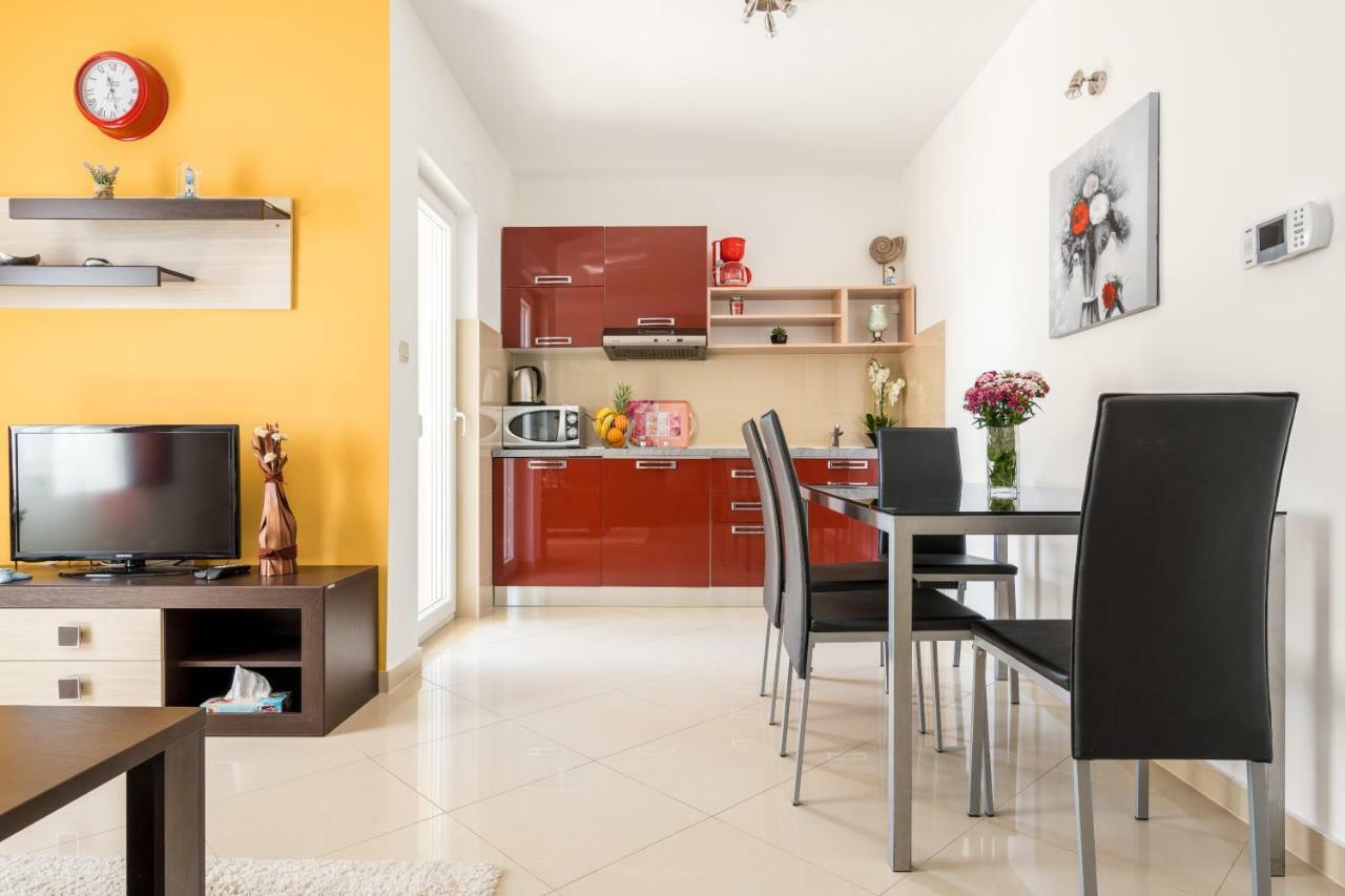 Beachfront Apartments Gabine Kaštela Εξωτερικό φωτογραφία